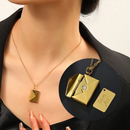 Collar Sobre Carta De Amor Love You